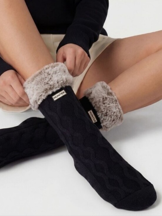 Hunter Accessories - Hunter Grey & Creme Cable-Knit Socks with Light Gray Faux Fur Cuff